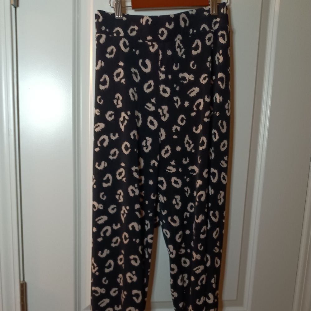NWOT Party Like a Leo Cigarette Pants